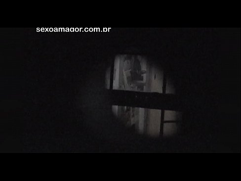 ❤️ Blondie é gravada en segredo por un voyeur do barrio escondido detrás de ladrillos ocos Follar a nós gl.amzhoka.top ❌❤